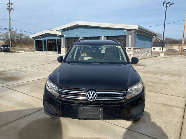 2017 Volkswagen Tiguan for sale at ORCHARD LAKE AUTO SALES INC in Farmington Hills, MI