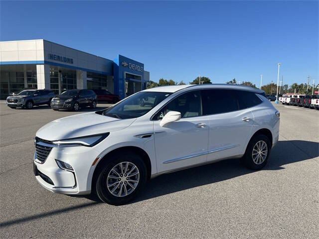 2022 Buick Enclave Essence