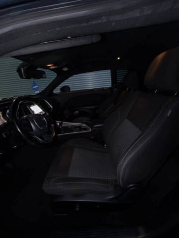 2020 Dodge Challenger SXT