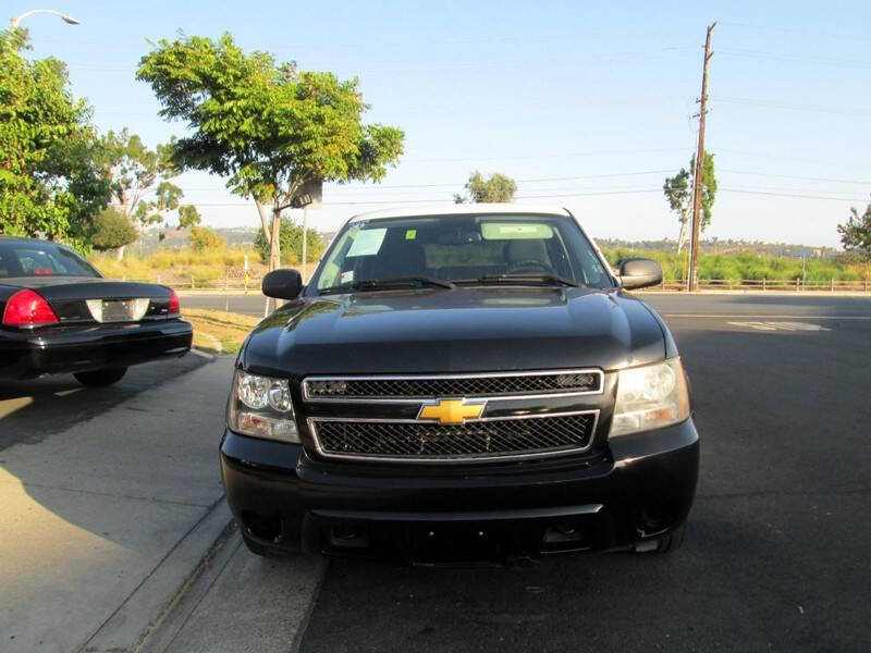 Chevrolet Tahoe's photo