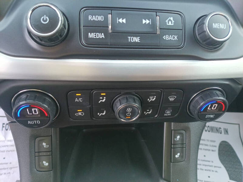 2017 GMC Acadia SLE-2