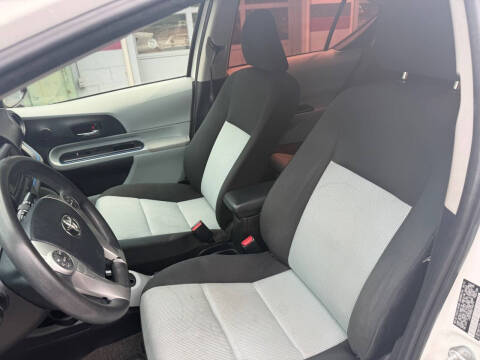 2013 Toyota Prius c Four