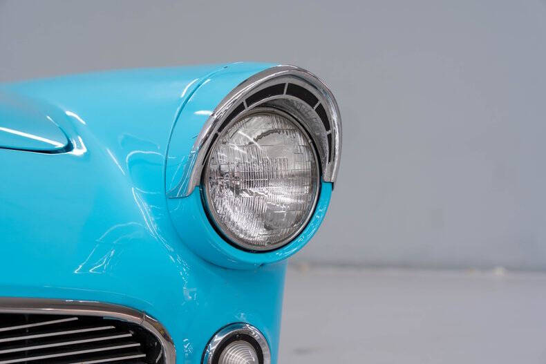 1956 Ford Thunderbird