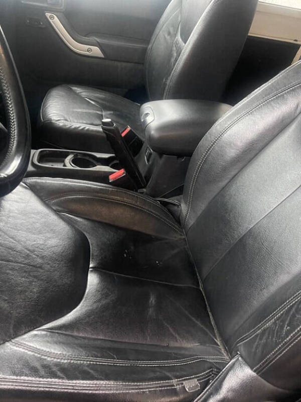 2013 Jeep Wrangler Sahara