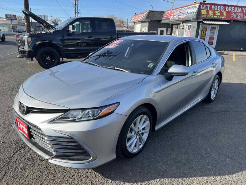 2022 Toyota Camry LE