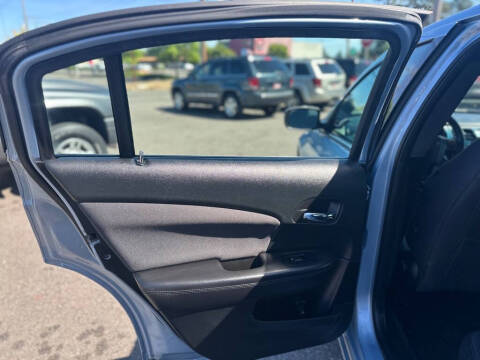 2013 Chrysler 200 LX