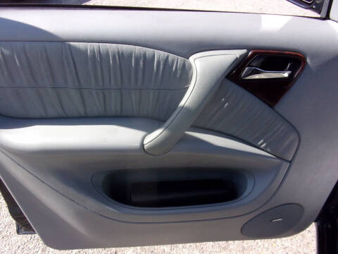 2002 Mercedes-Benz M-Class ML 320