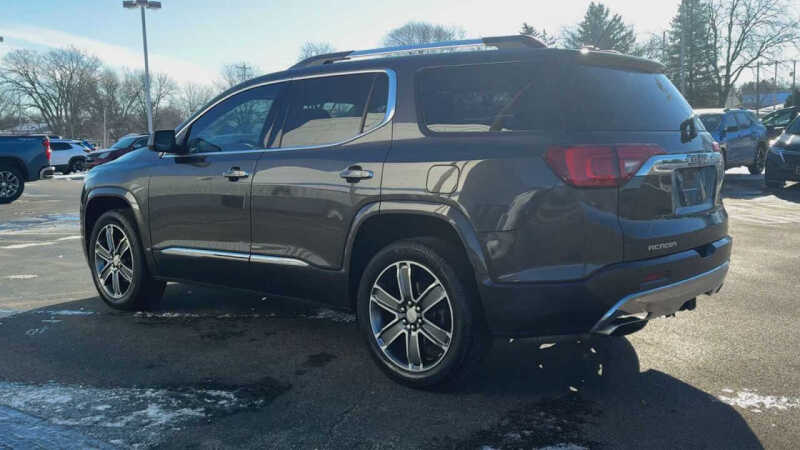 2019 GMC Acadia Denali