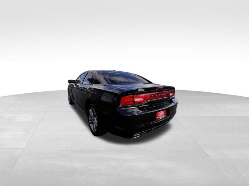 2013 Dodge Charger SXT photo 13