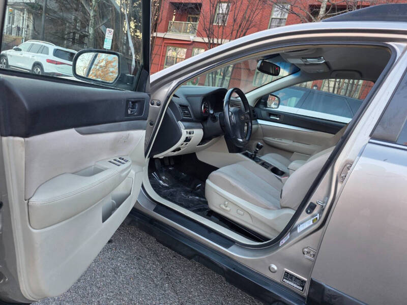 2014 Subaru Outback 2.5i Premium