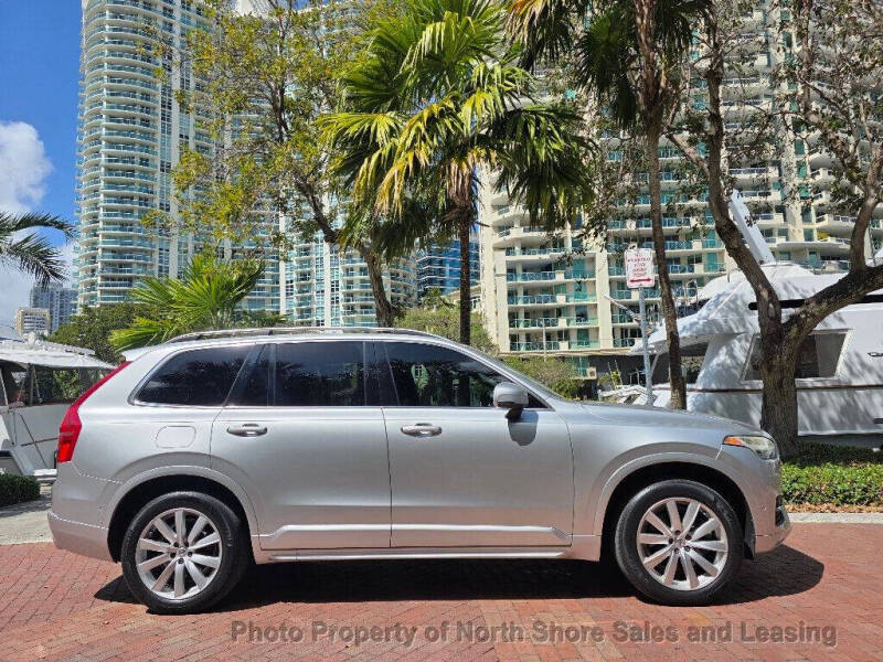 2016 Volvo XC90 T6 Momentum