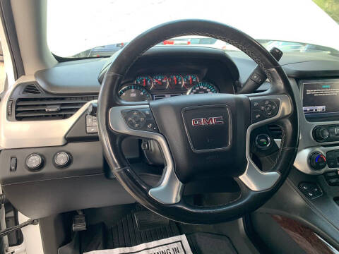 2017 GMC Yukon XL SLT