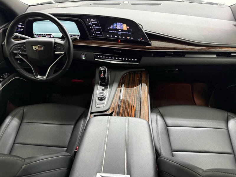 2023 Cadillac Escalade ESV Luxury