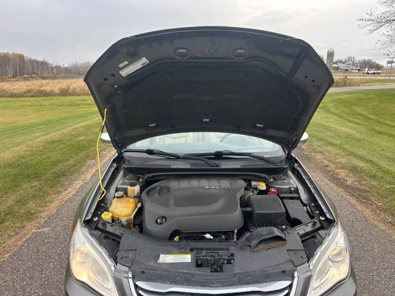 2011 Chrysler 200 Limited