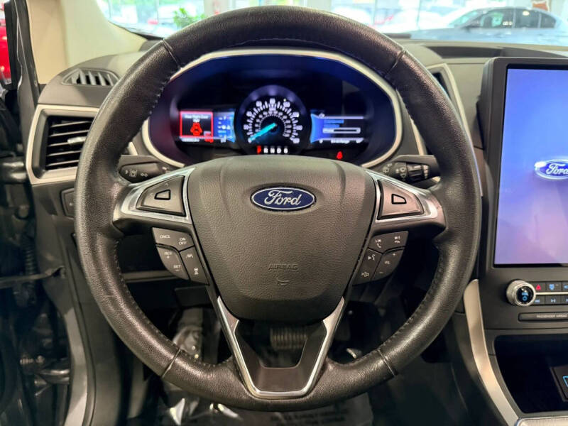 2021 Ford Edge
