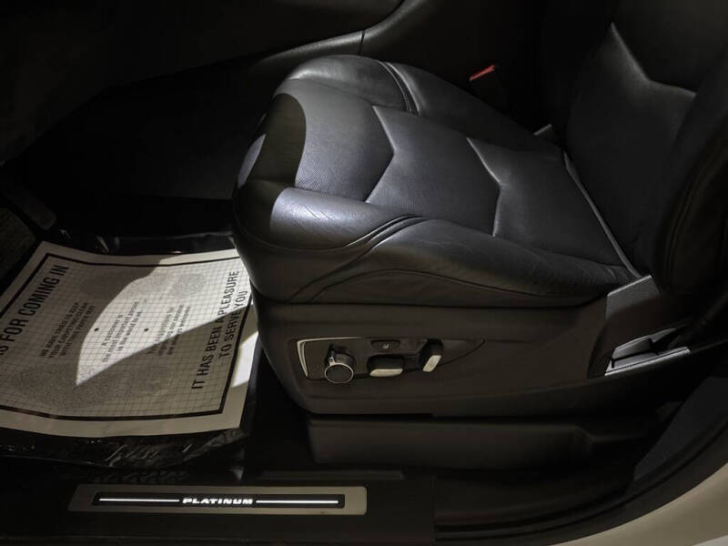 2018 Cadillac Escalade Platinum