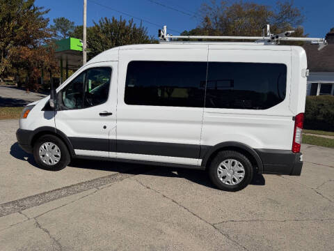 2017 Ford Transit 150 XLT