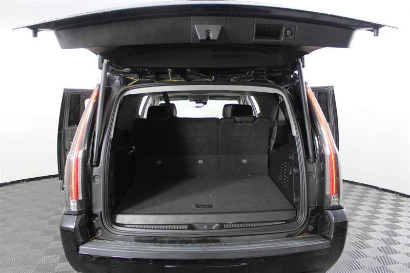 2018 Cadillac Escalade ESV Luxury