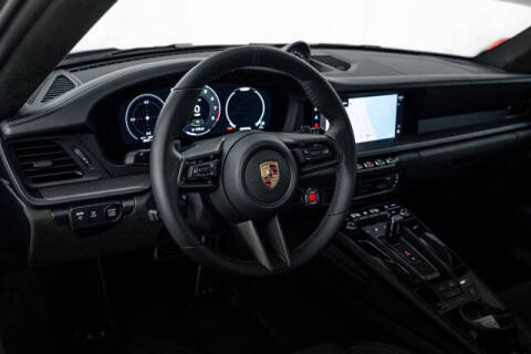 2025 Porsche 911 Carrera 4 GTS