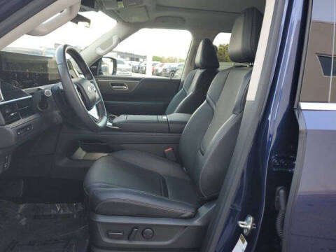 2025 Infiniti QX80 Pure