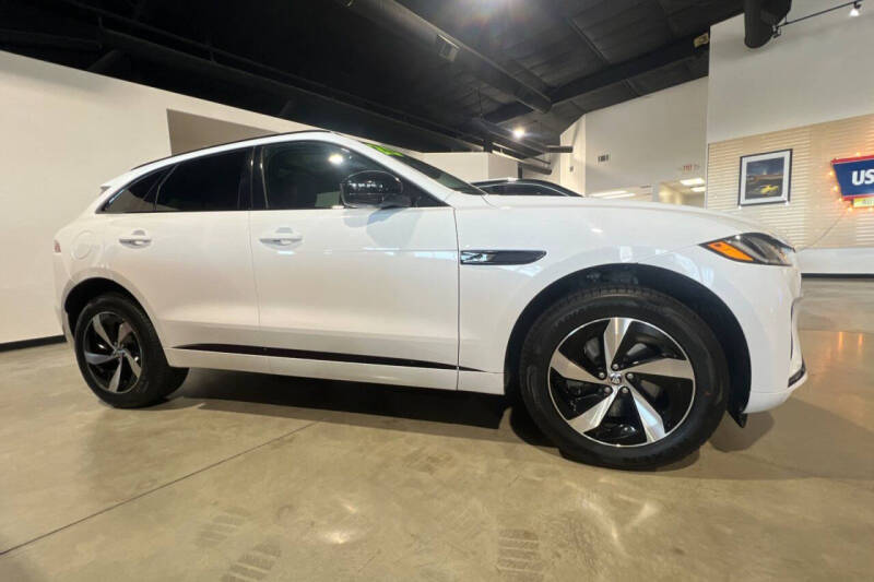 2025 Jaguar F-PACE P250 R-Dynamic S