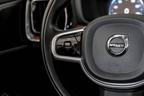 2020 Volvo S60 T5 Momentum