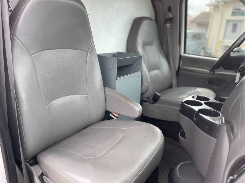 2006 Ford E-Series E-250