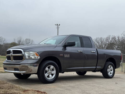 2016 RAM 1500 SLT