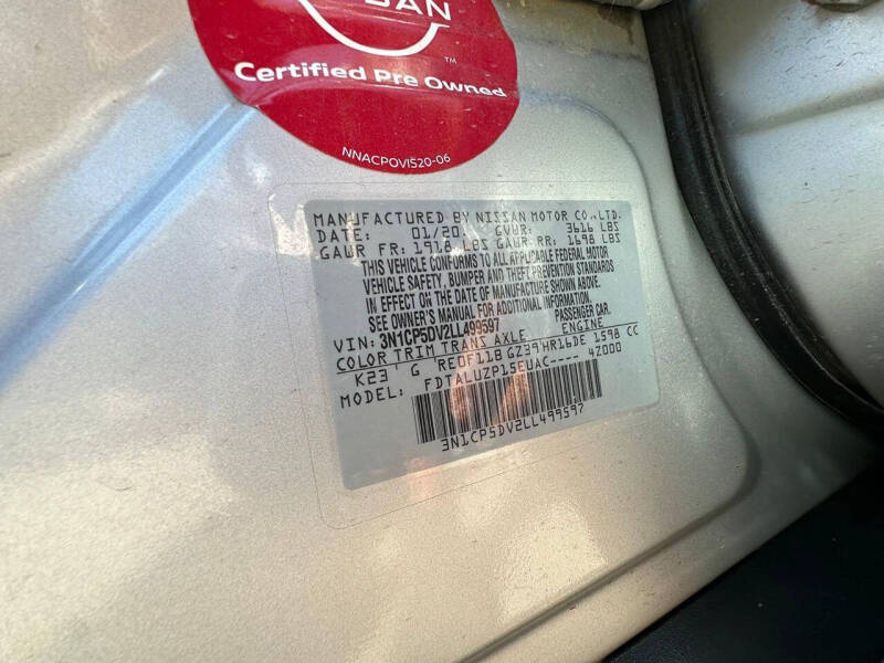 2020 Nissan Kicks SR