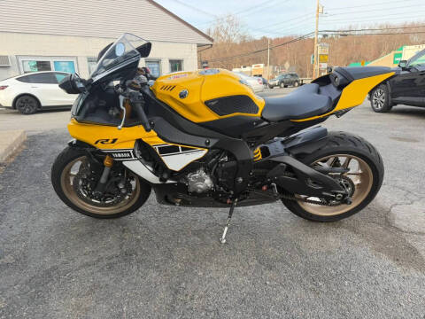 2016 Yamaha YZF-R1