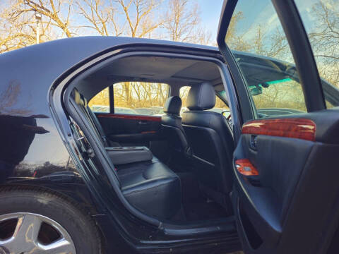 2004 Lexus LS 430