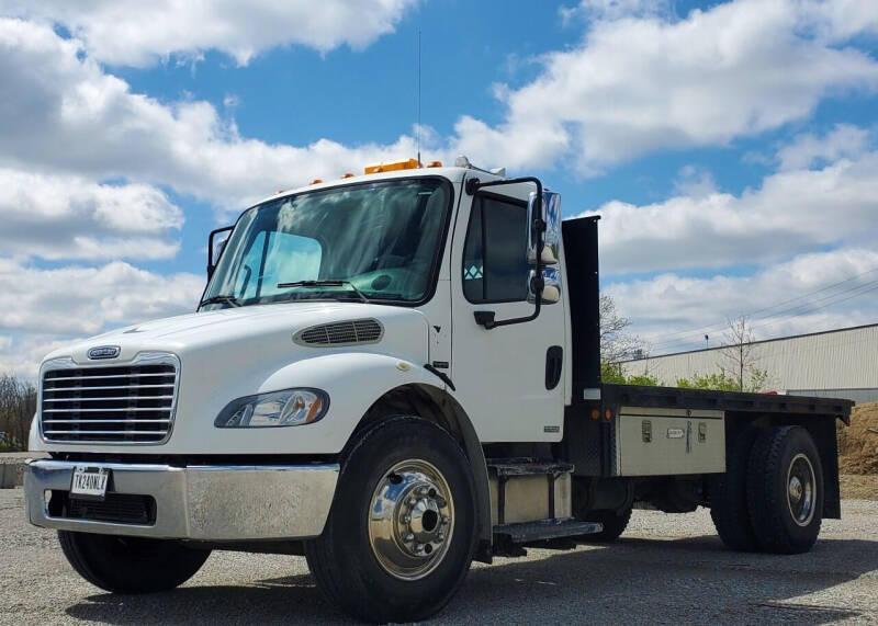 2005 Freightliner Business class M2