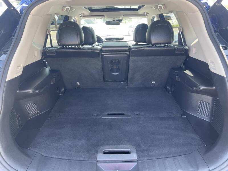 2017 Nissan Rogue SL