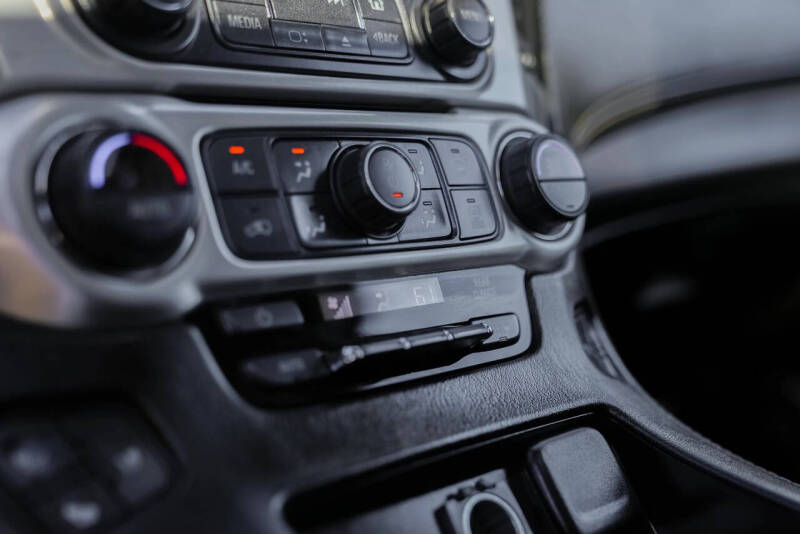 2017 GMC Yukon XL SLT