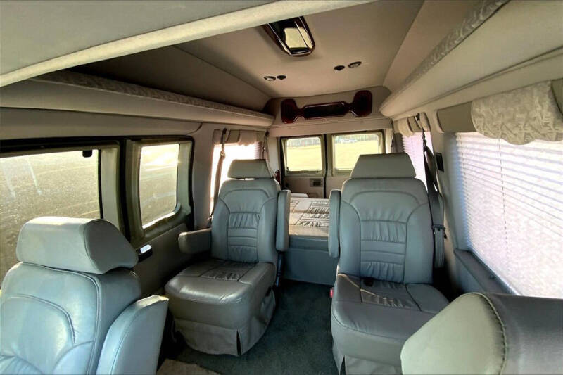 2005 Ford E-Series E-150