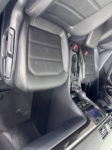 2019 Volkswagen Passat SE R-Line