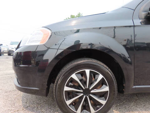 2011 Chevrolet Aveo LT