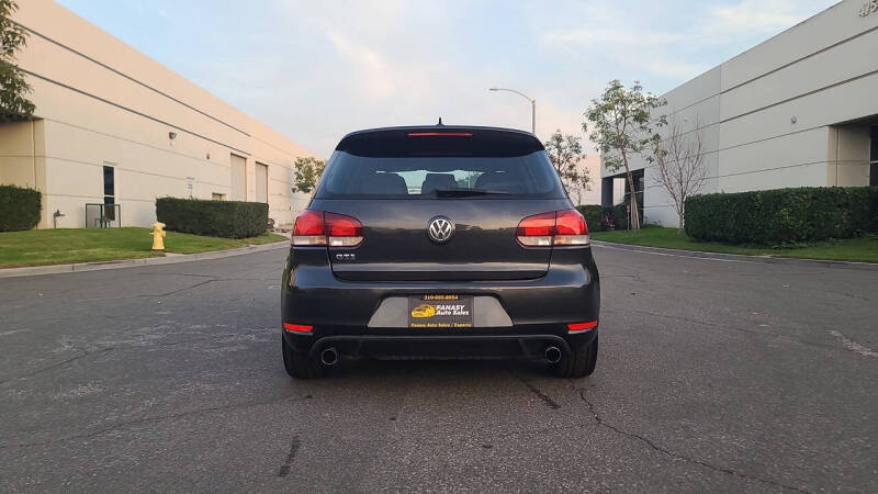 2011 Volkswagen GTI Base PZEV