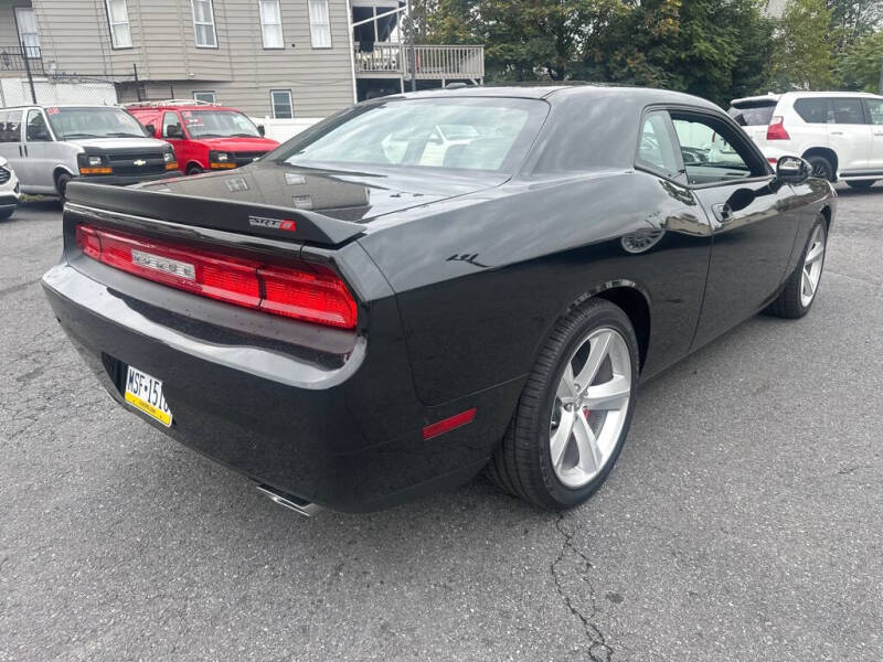 2009 Dodge Challenger SRT8