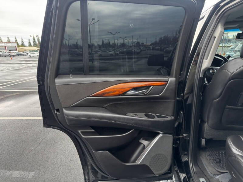 2015 Cadillac Escalade Premium