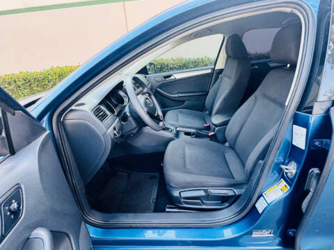 2016 Volkswagen Jetta