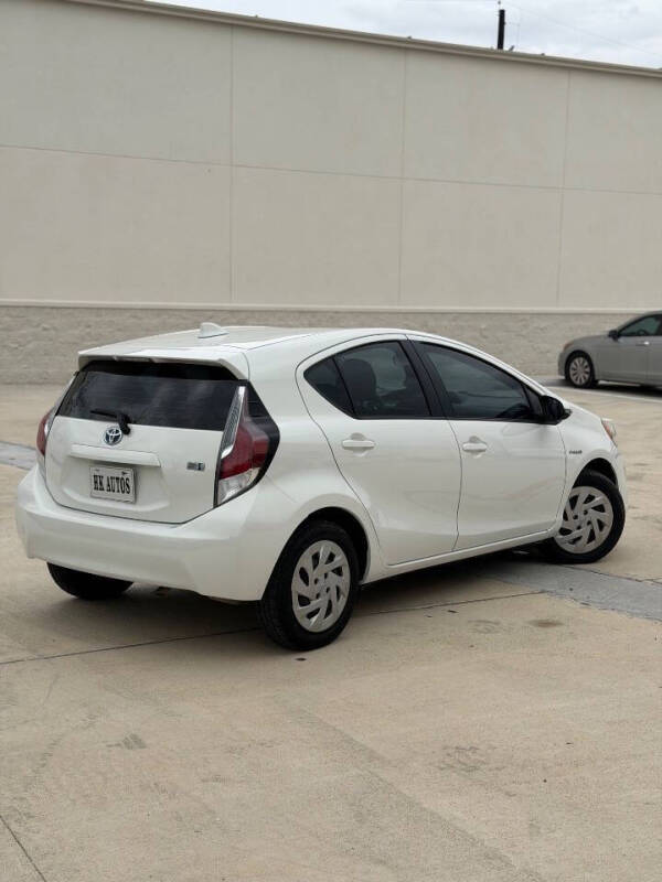 2016 Toyota Prius c One