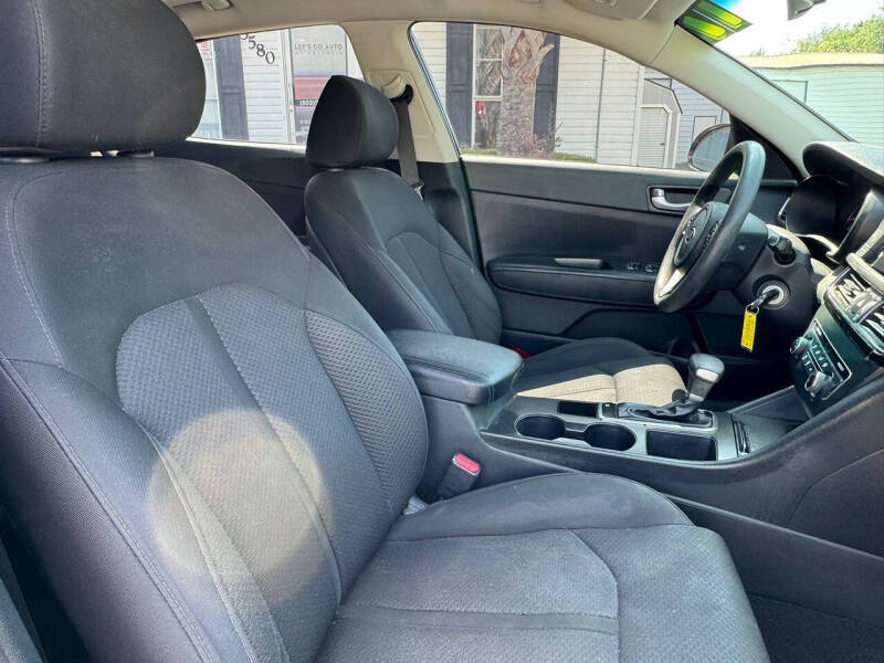 2017 Kia Optima LX