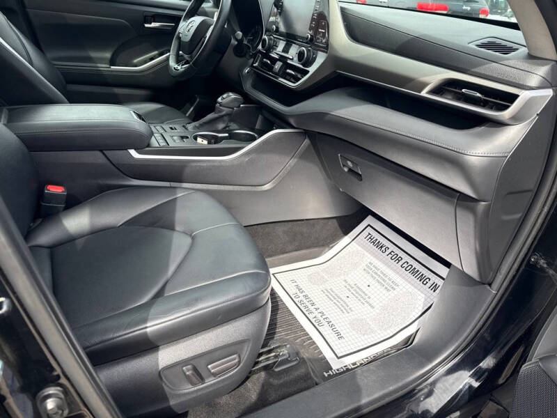 2020 Toyota Highlander XLE