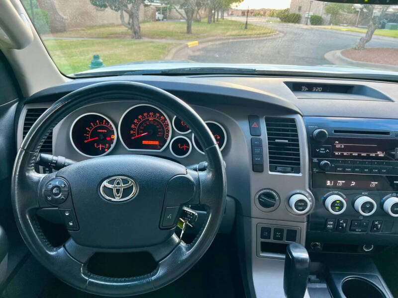 2012 Toyota Sequoia SR5