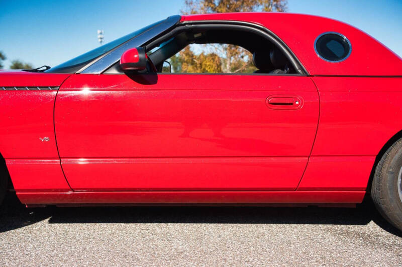 2003 Ford Thunderbird