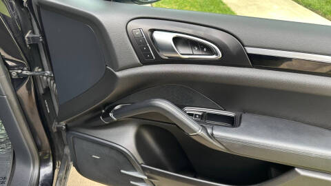 2016 Porsche Cayenne S