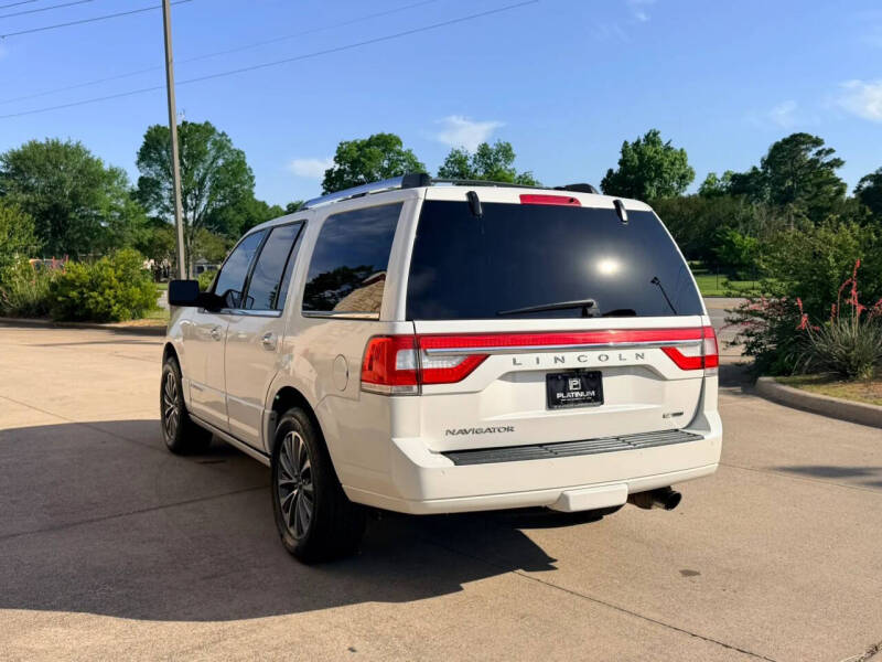 2016 Lincoln Navigator Select