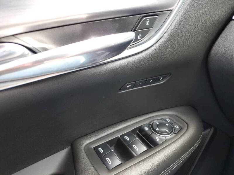 2024 Cadillac XT6 Luxury