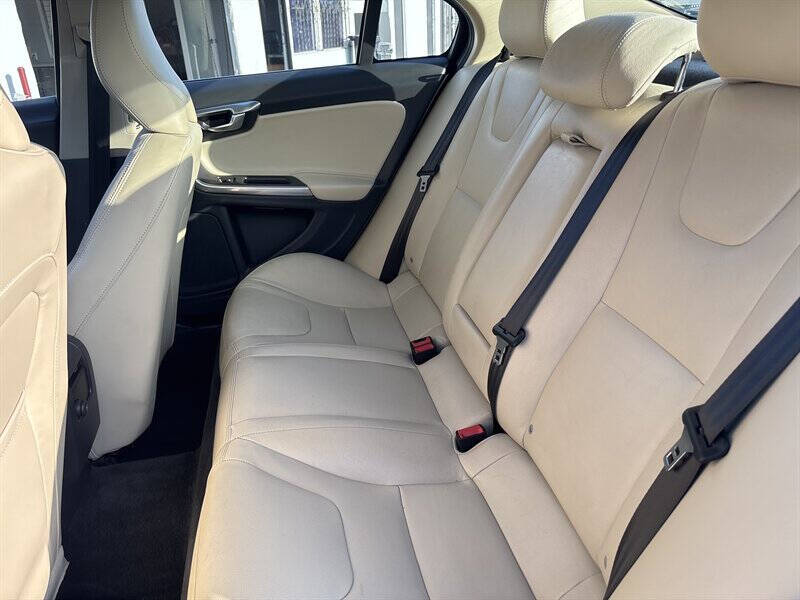 2016 Volvo S60 T5 Drive-E Premier